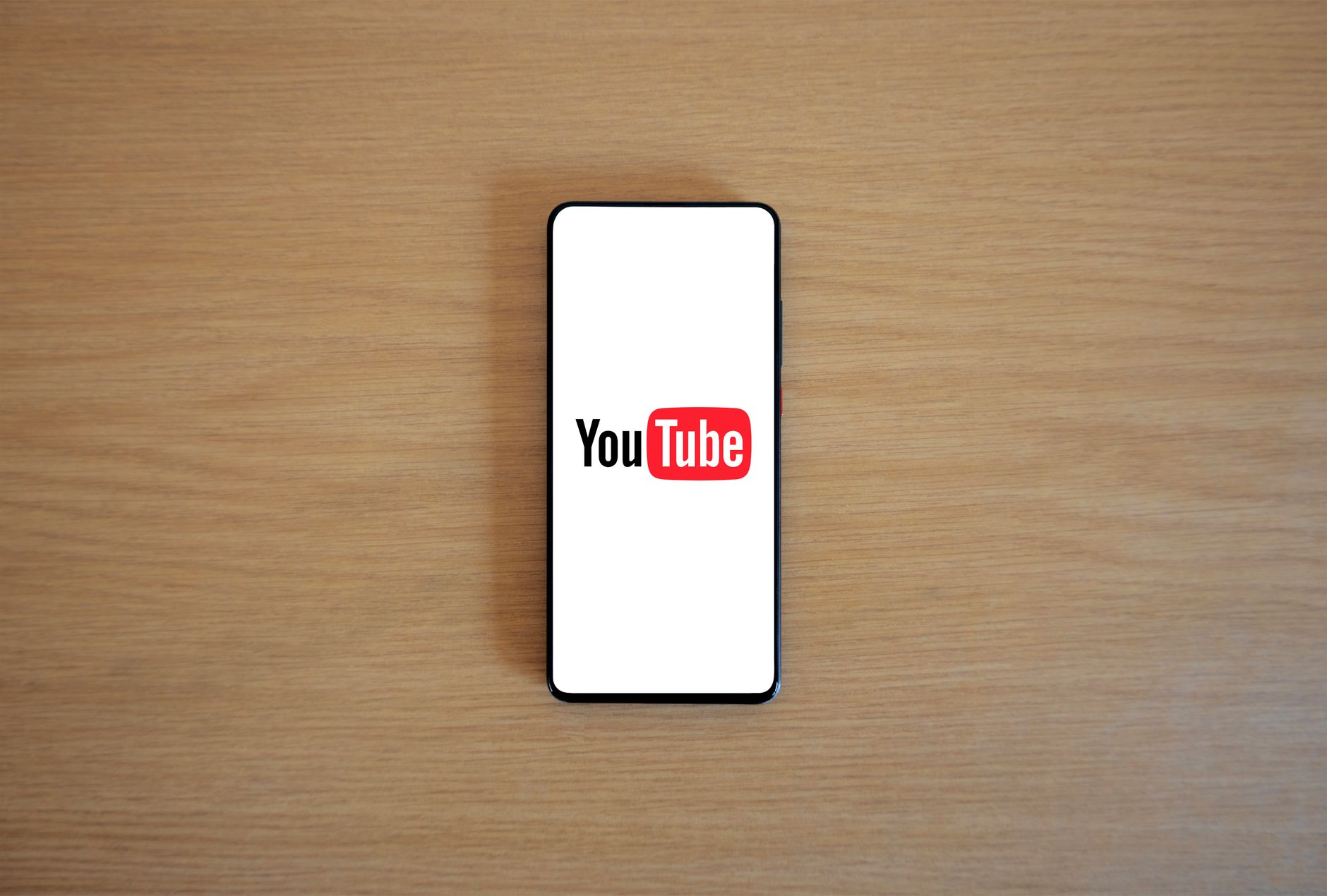 YouTube: Wer ist hinter der Plattform?