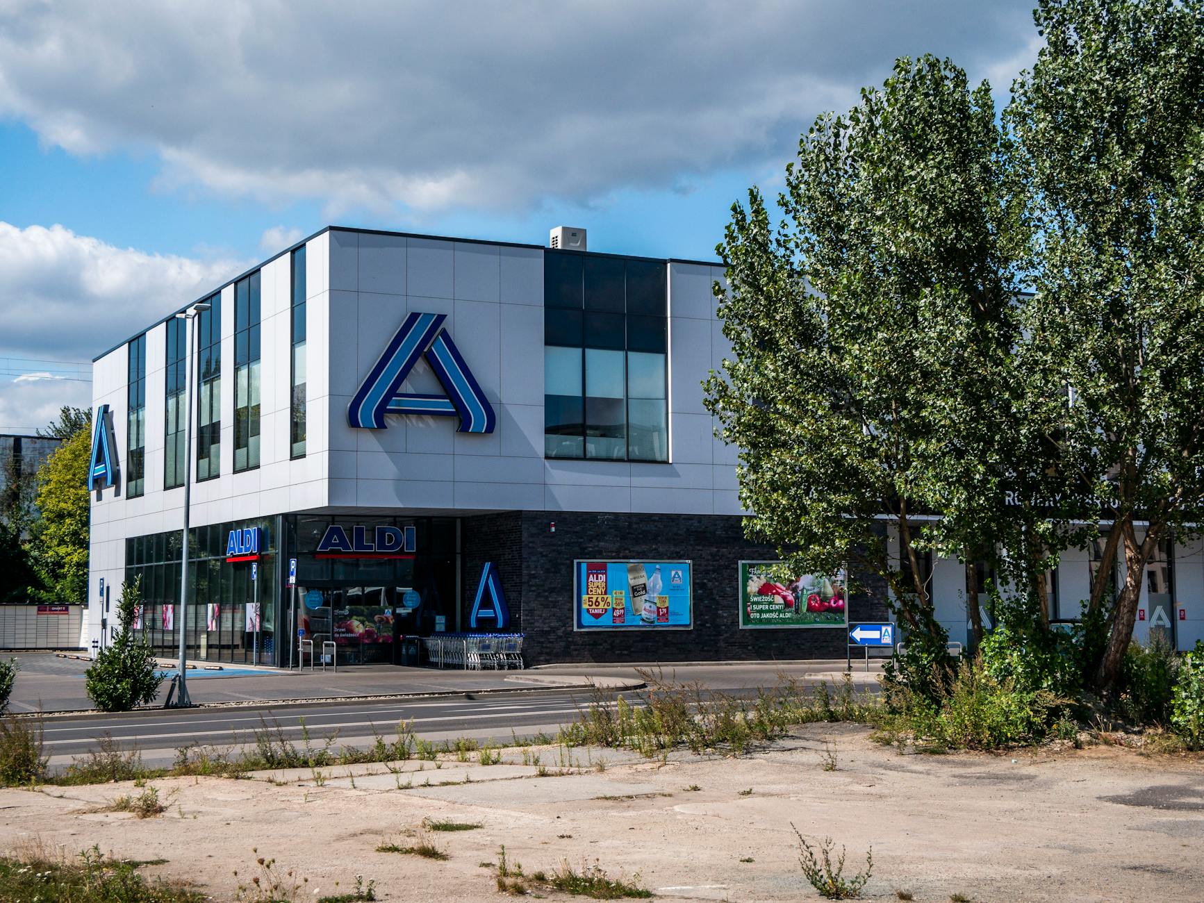 Wem gehört Aldi? Eigentümer und Struktur des Discounters